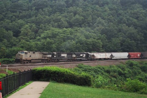 Scenes At The Horseshoe Curve