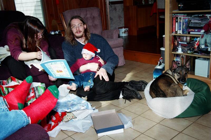 MOM, DAD & SKY HELP ME OPEN PRESENTS